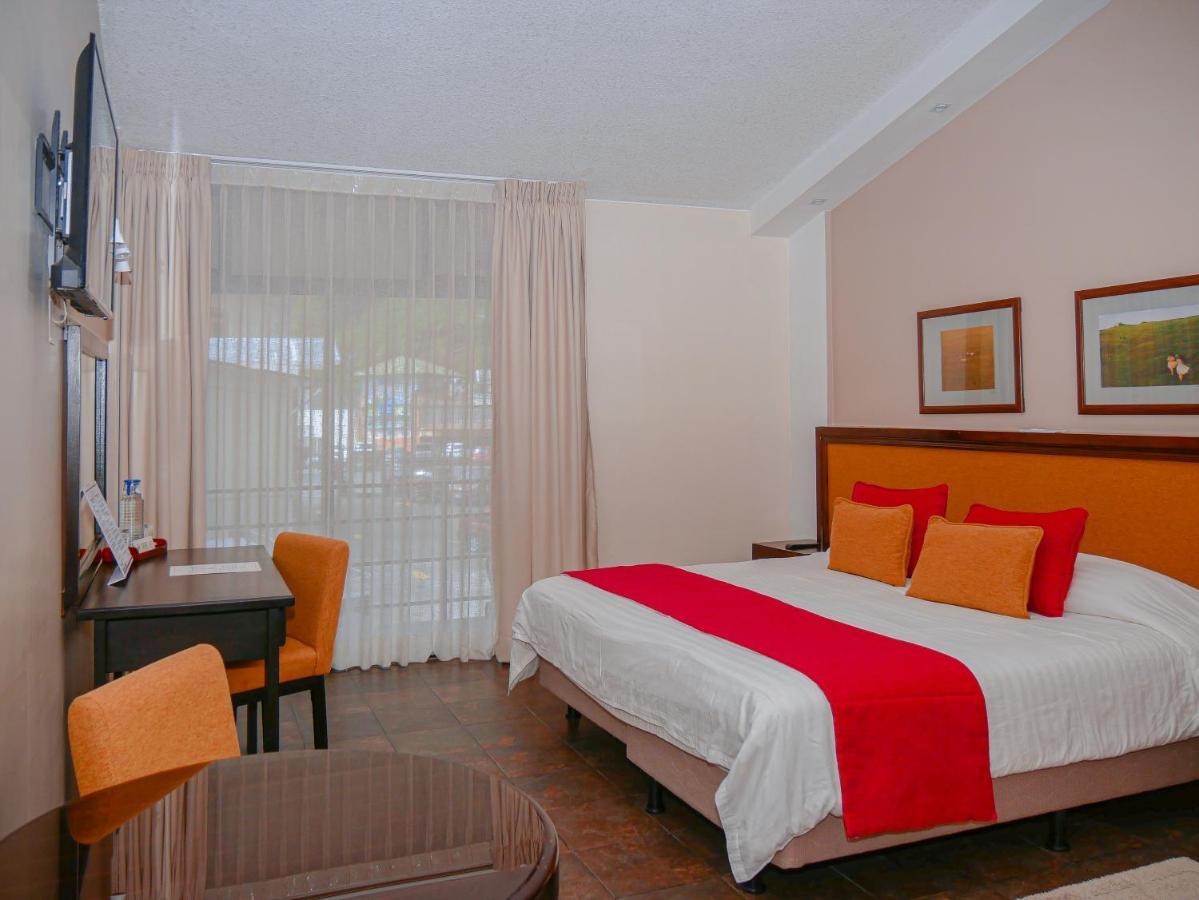 Sangay Spa Hotel Banos  Bagian luar foto