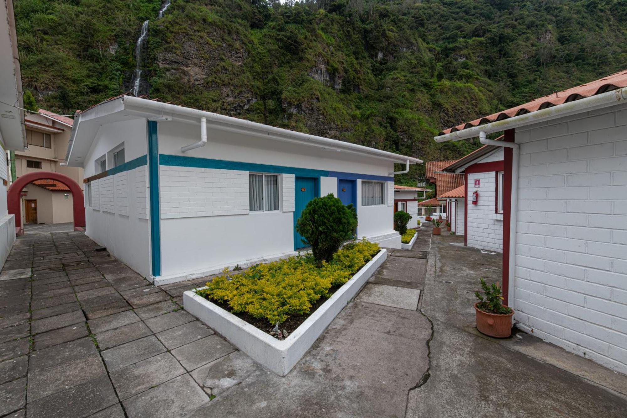 Sangay Spa Hotel Banos  Bagian luar foto